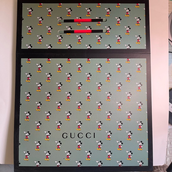 New X-large Gucci Disney Mickey Mouse Gift Box size:16.5” x 14” x 7” - Picture 10 of 10